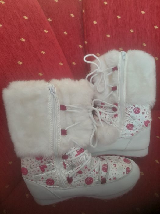 Ботуши за момиче 37