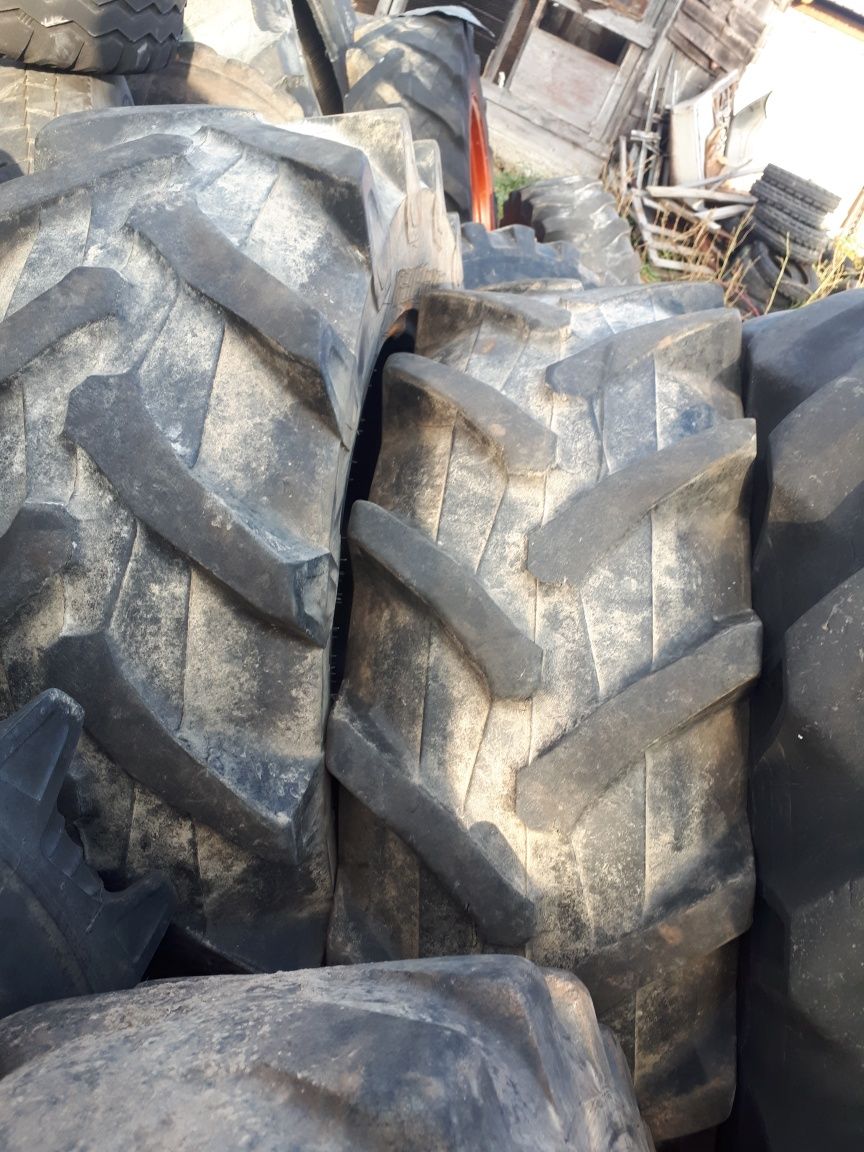 Anvelope tractor 360/70R24 Pirelli