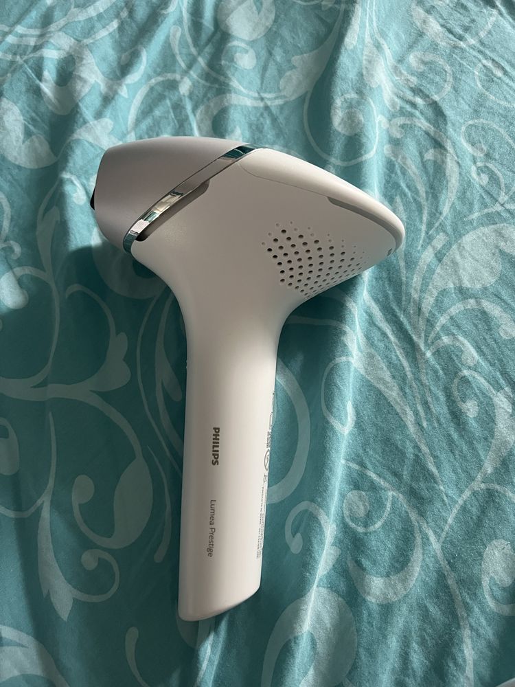 Фотоепилатор IPL Philips Lumea Prestige BRI953/00