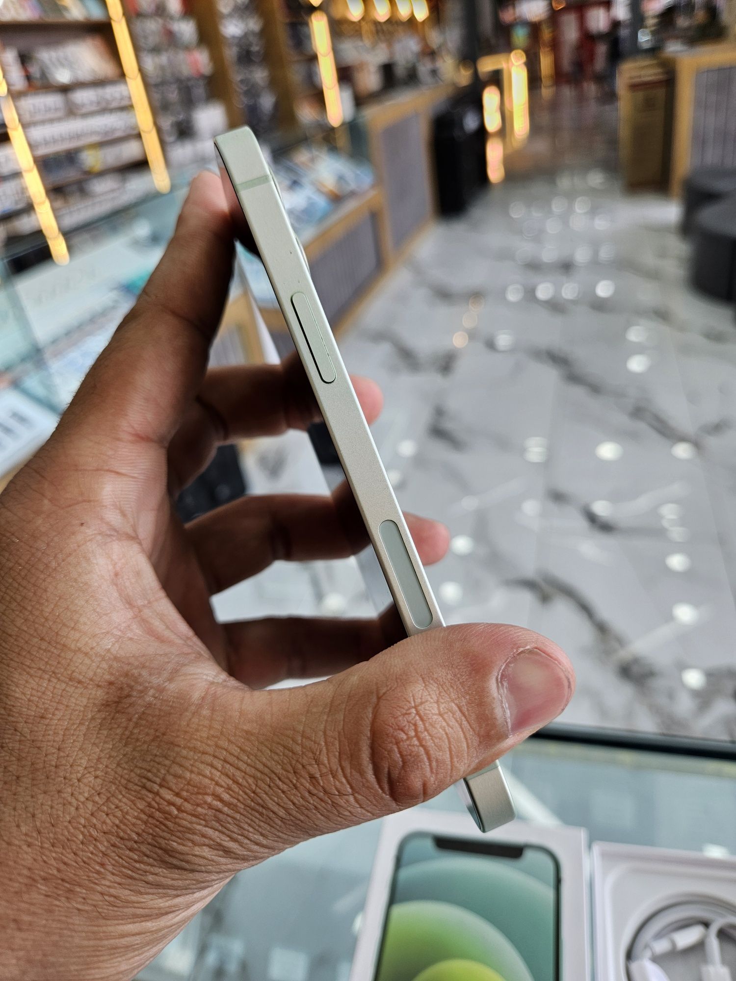 Iphone12. LL/A      88%   64gb