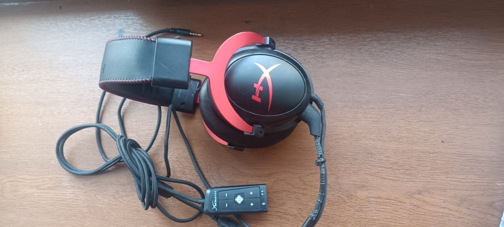 Продам Наушники Hyper X
