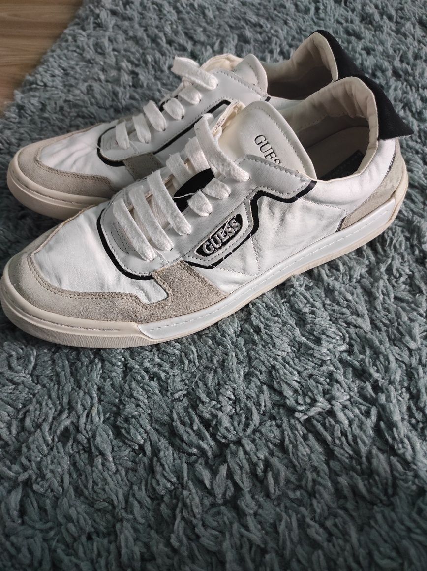Оригинални мъжки кецове Guess
