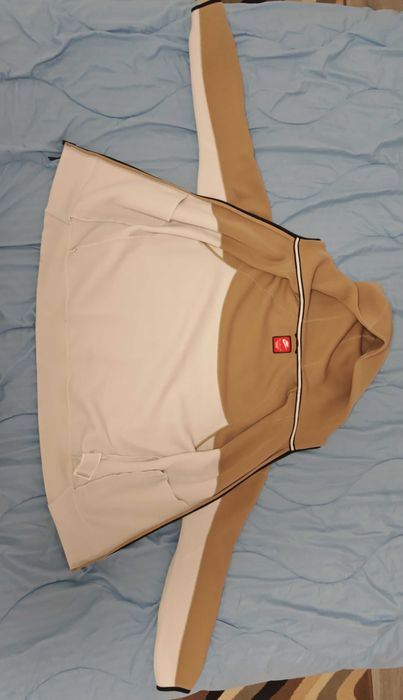 Nike Tech Model Vechi Crem si Maro Marime M