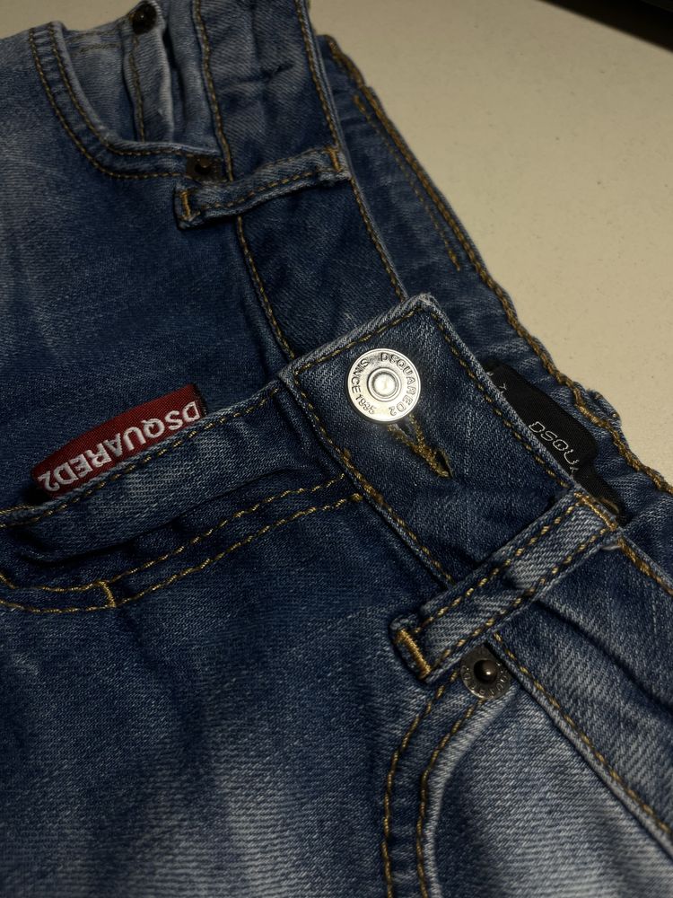 Оригинални детски къси панталони DSQUARED2, ползвани