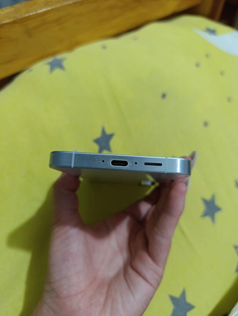 Продается Samsung a 55 5G 8/256
