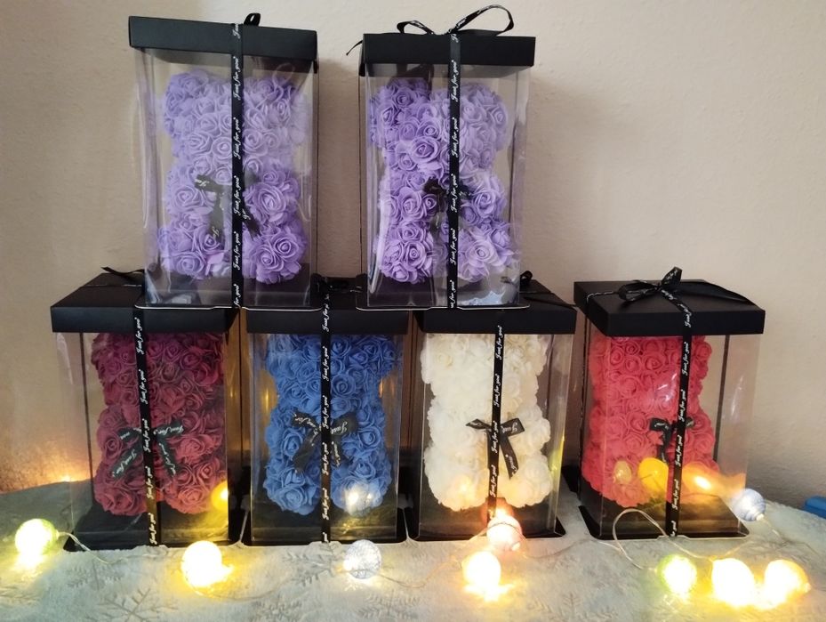 Ursuleți handmade 25 cm . Cadoul ideal pentru persoanele dragi .