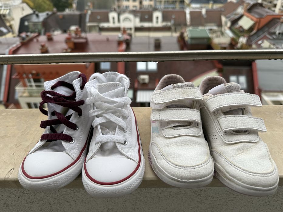 Маратонки Adidas и кецове Converse - 24 номер