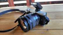 Aparat foto Mirrorless Samsung NX300 20.3MP + Obiectiv 18-55mm