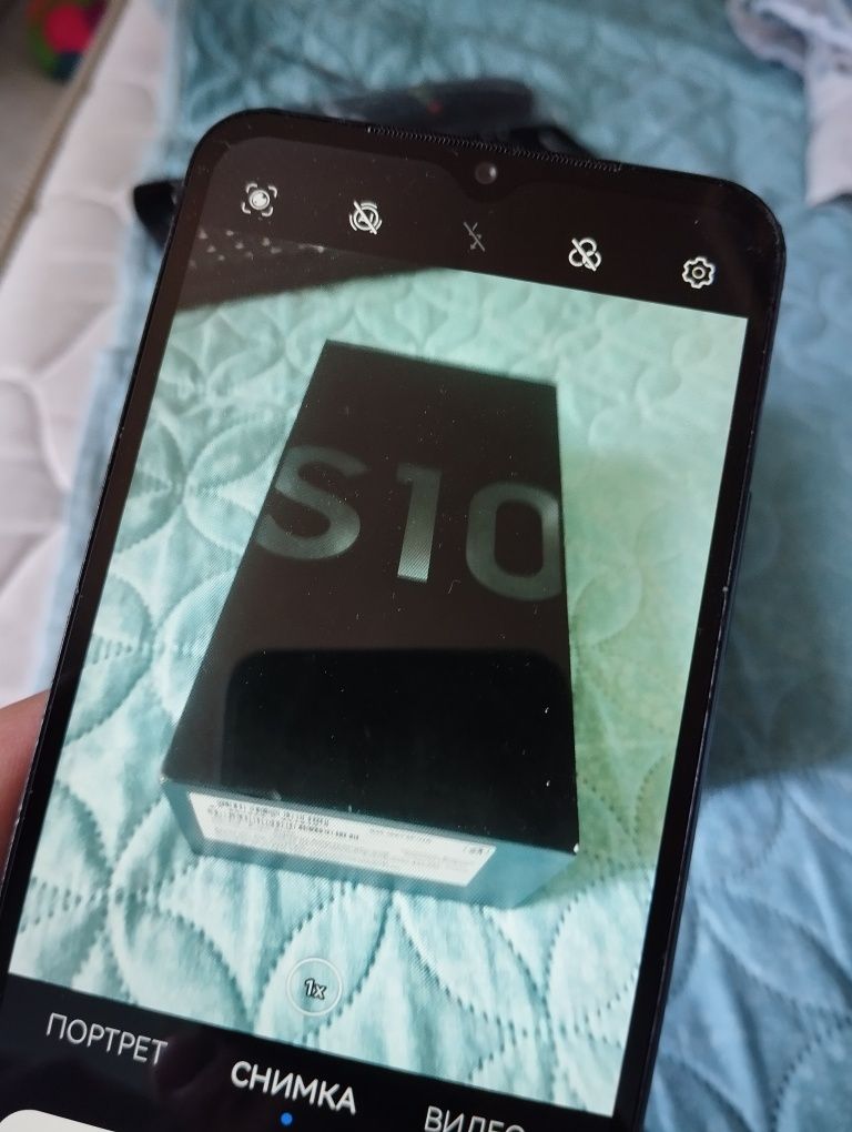Продавам Huawei Nova Y61