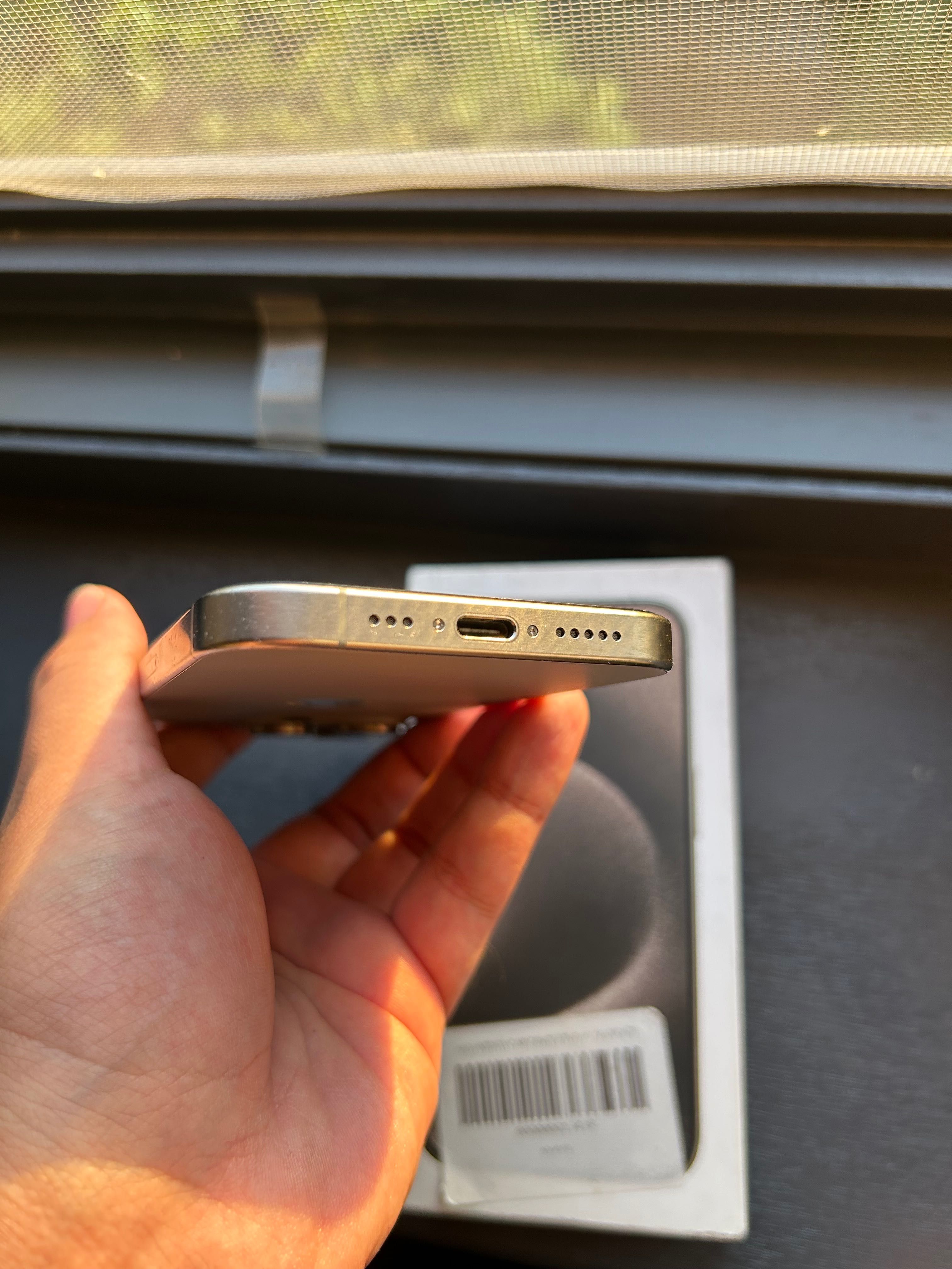 iPhone 15 pro dual sim ideal