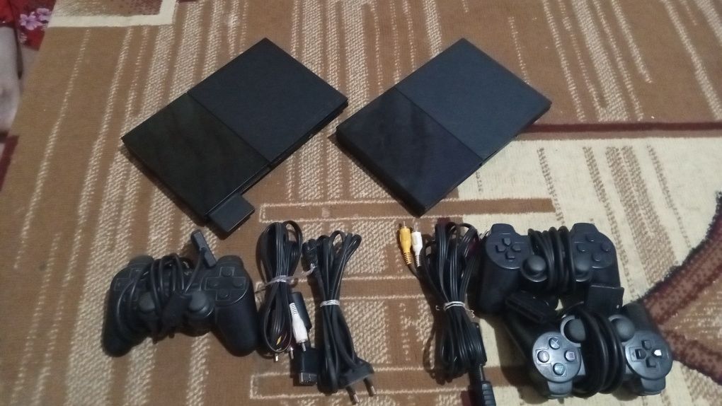 2 та Playstation 2 slim , сотилади.