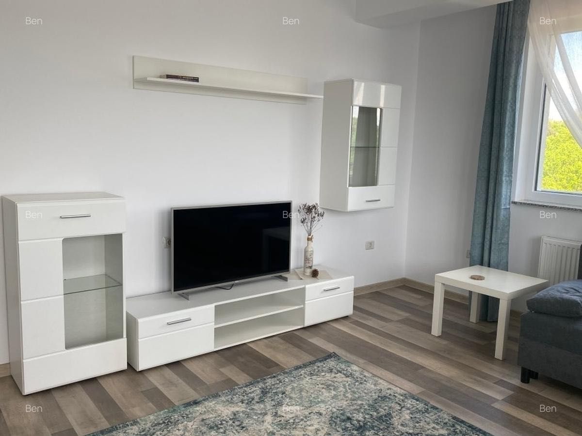 Vand apartament 2 camere, ultracentral, bloc nou, Suceava