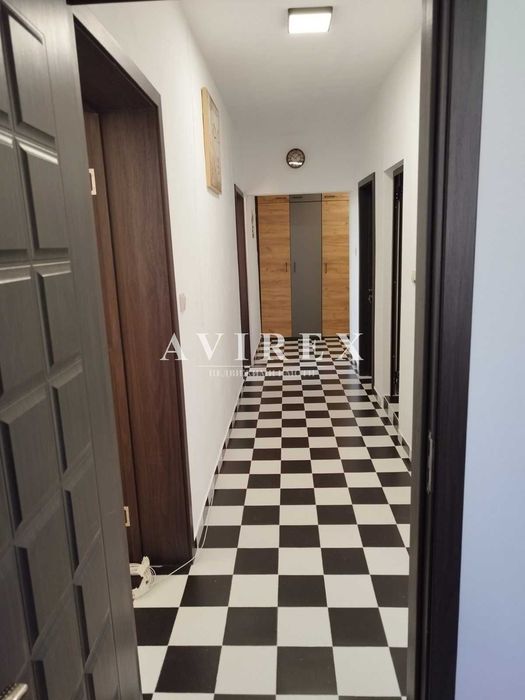 Продава се Двустаен апартамент в Пловдив, Изгрев - 80 кв.м за 1050 €/кв.м - Снимка #8