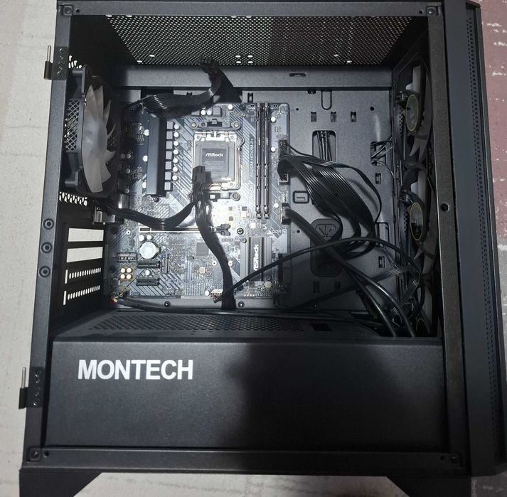 Vind piese de calculator