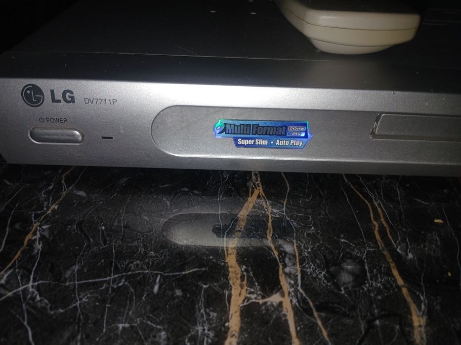 DVD / ДВД плеър LG, с дистанционно