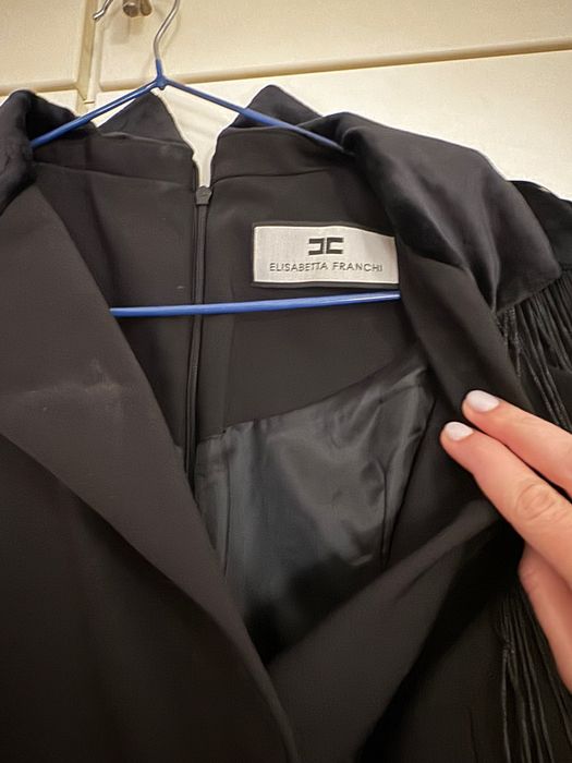 Продавам дамска рокля Elisabetta Franchi