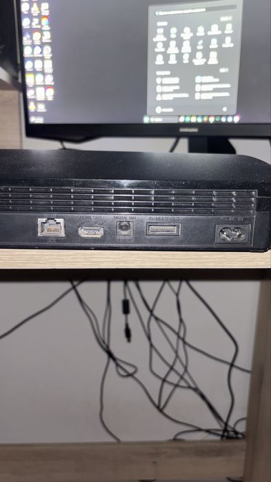 Playstation 3 със 4 игри и два джойстика!