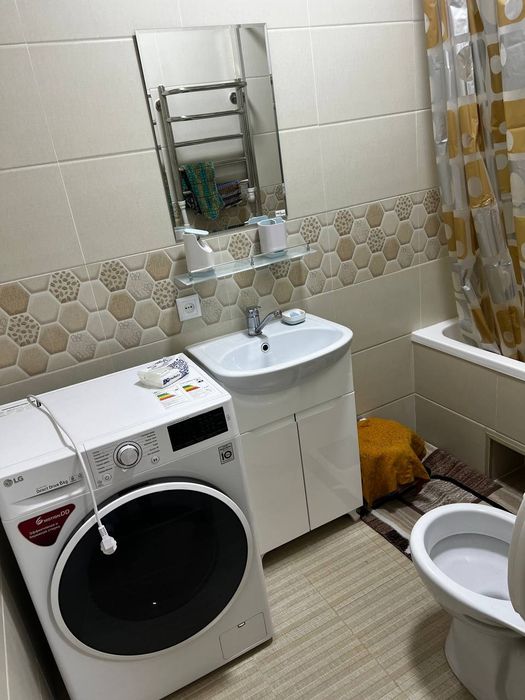 Продаётся 2х комн кв га Максим Горький , Бий метро