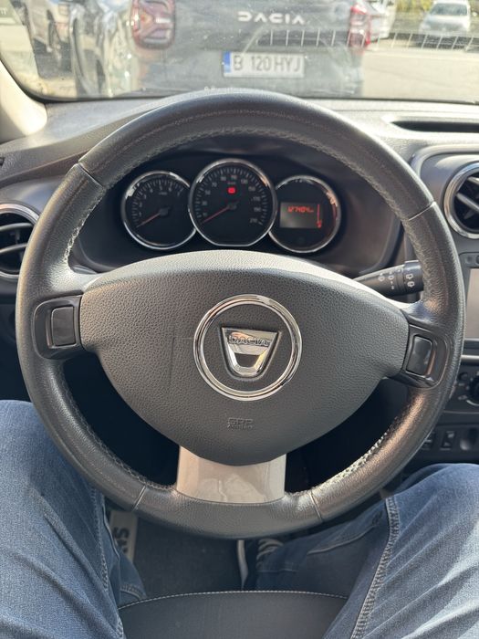dacia sandero 0.9 TCE - 129400 km/fabr 2015