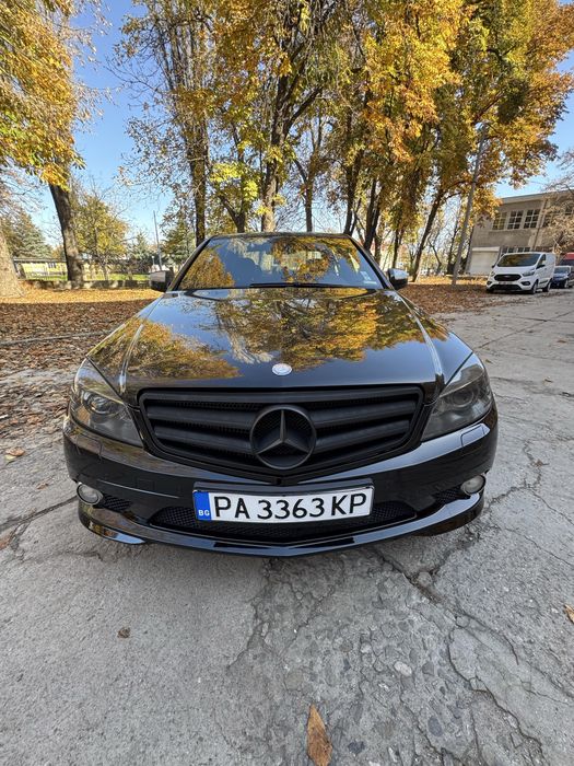 Mercedes c320 7G * AMG PACK* NAVI * HARMON * КОЖА* волан с пера