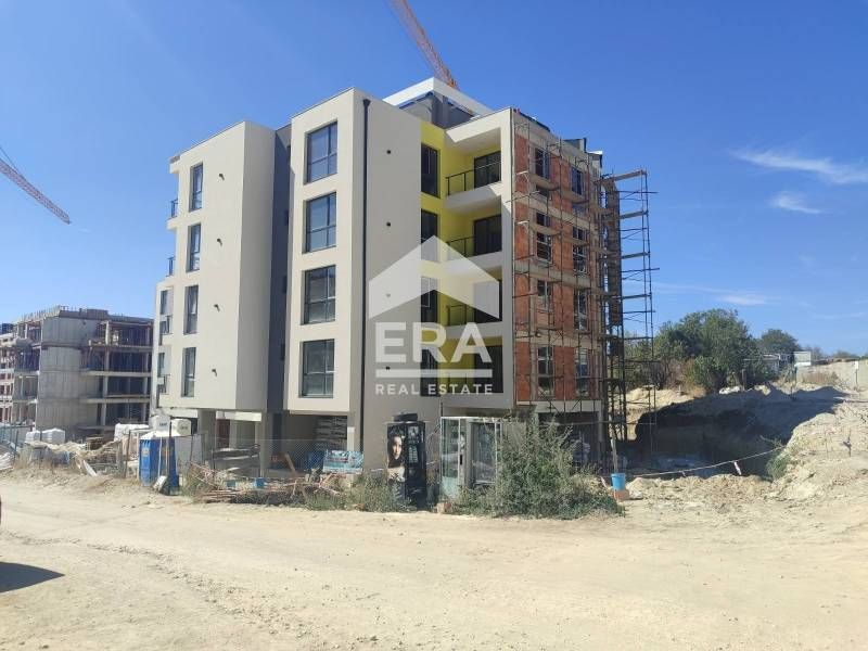 Двустаен южен апартамент за продажба, в новостроящ се жилищен комплекс