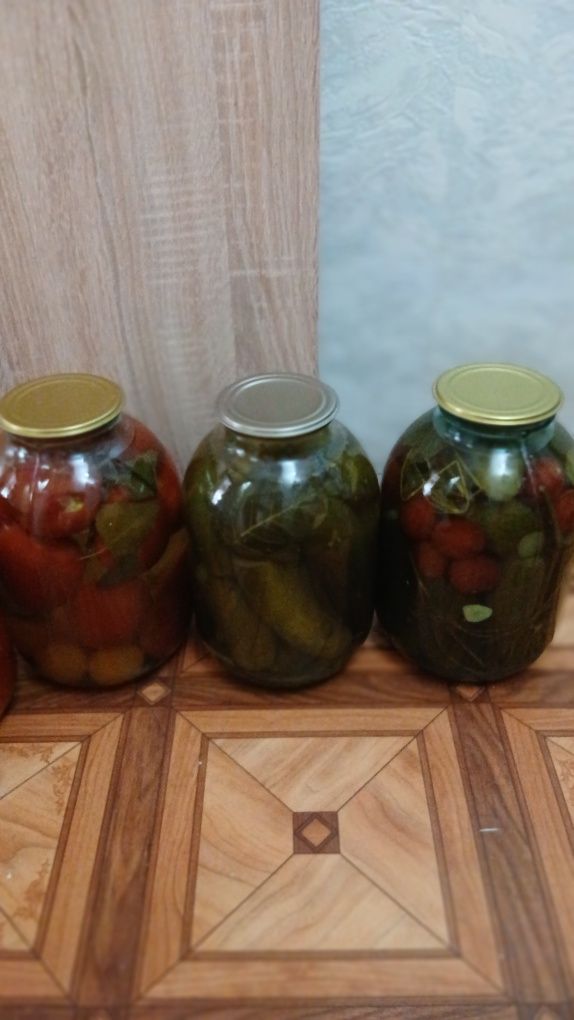 Продам домашние соленья, варенье.