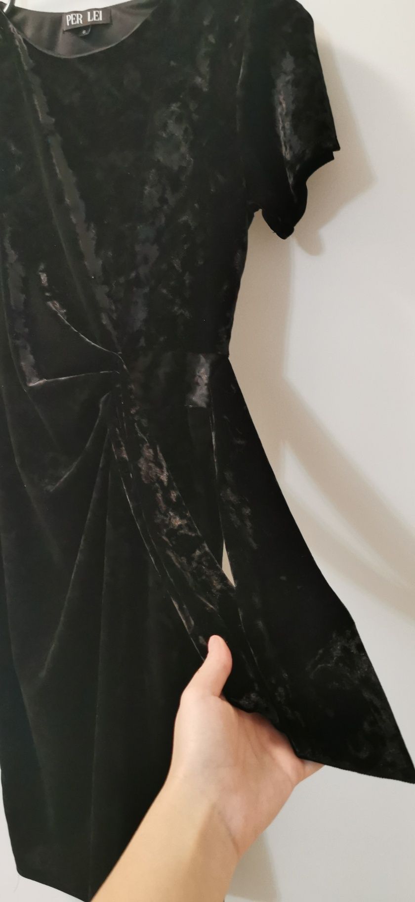 Rochie Perlei neagra din catifea
