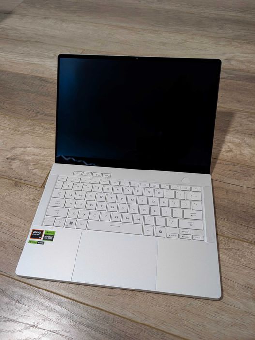 2025 ASUS ROG Zephyrus G14 GA403 (RTX 5060)