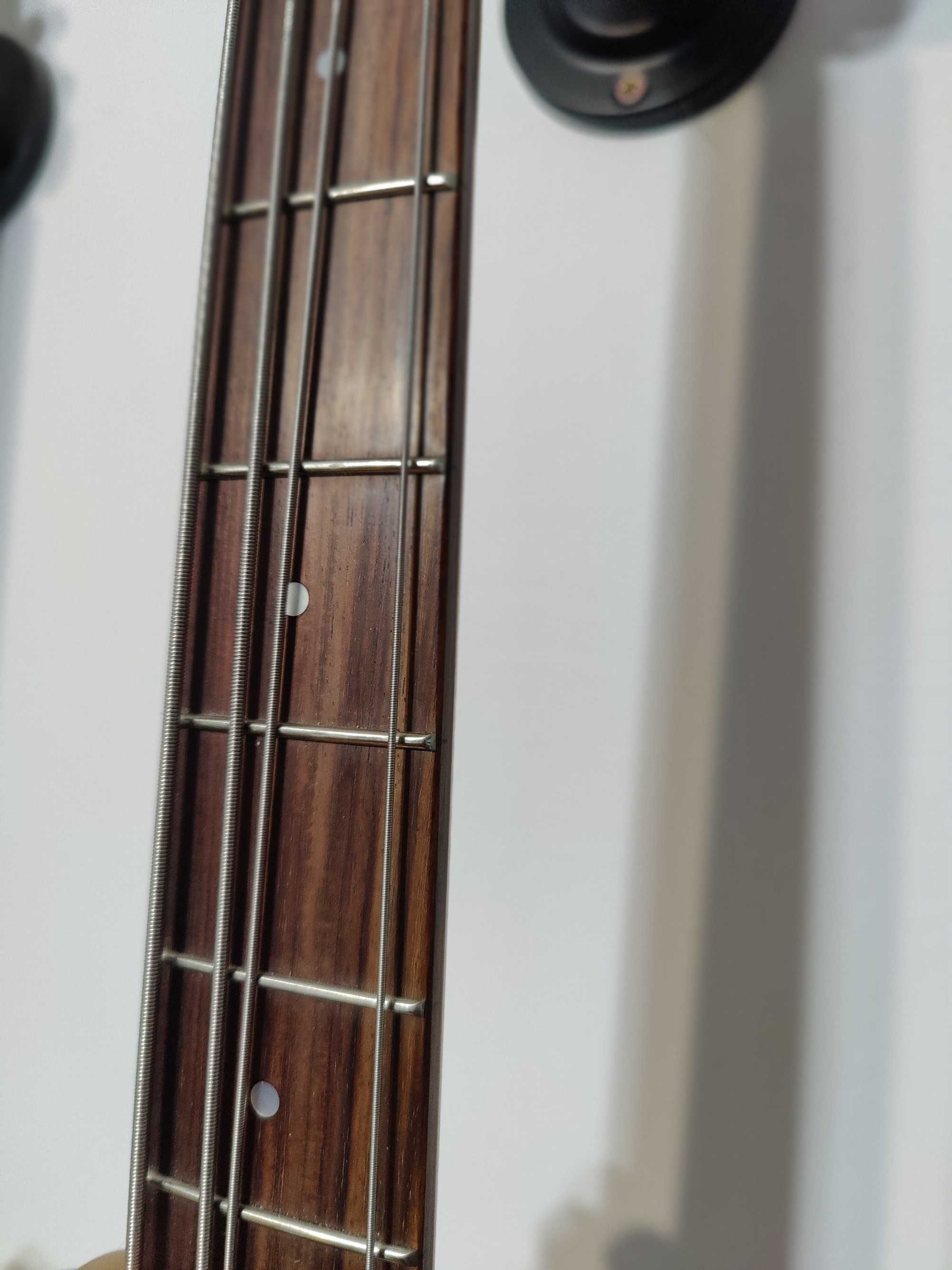 Chitara bass Yamaha TRBX 304 activ