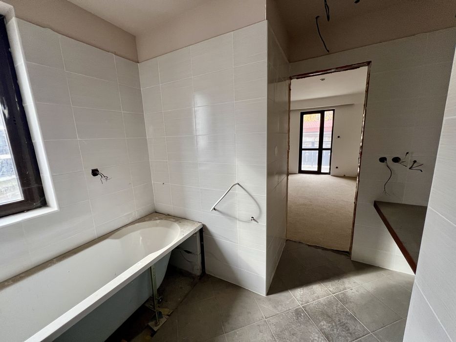 2-стаен апартамент за продажба в жил. сграда с Акт 16 в град Банско