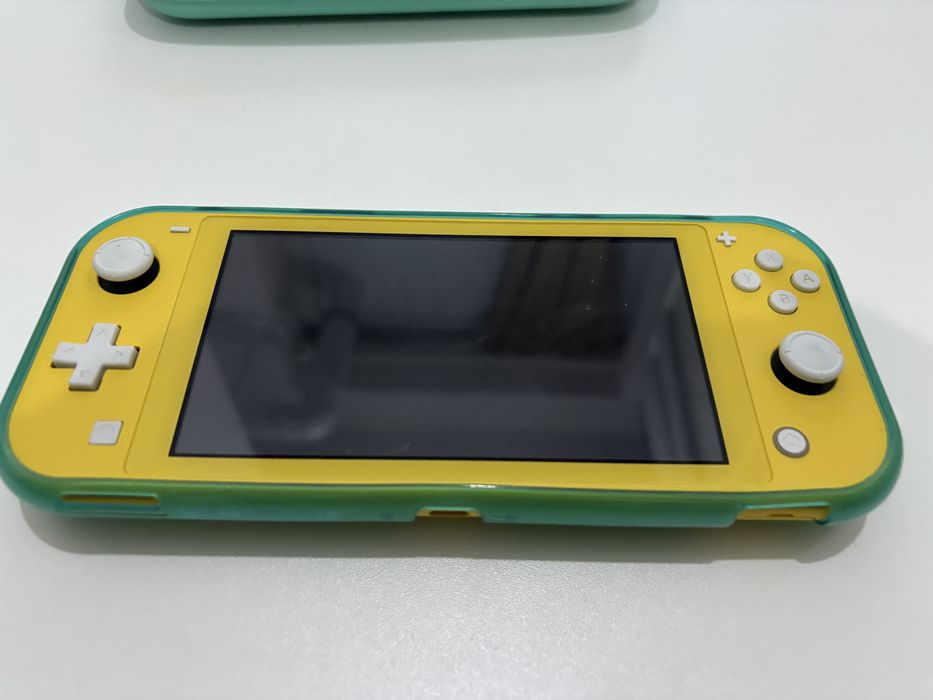Nintendo Switch Lite Galben