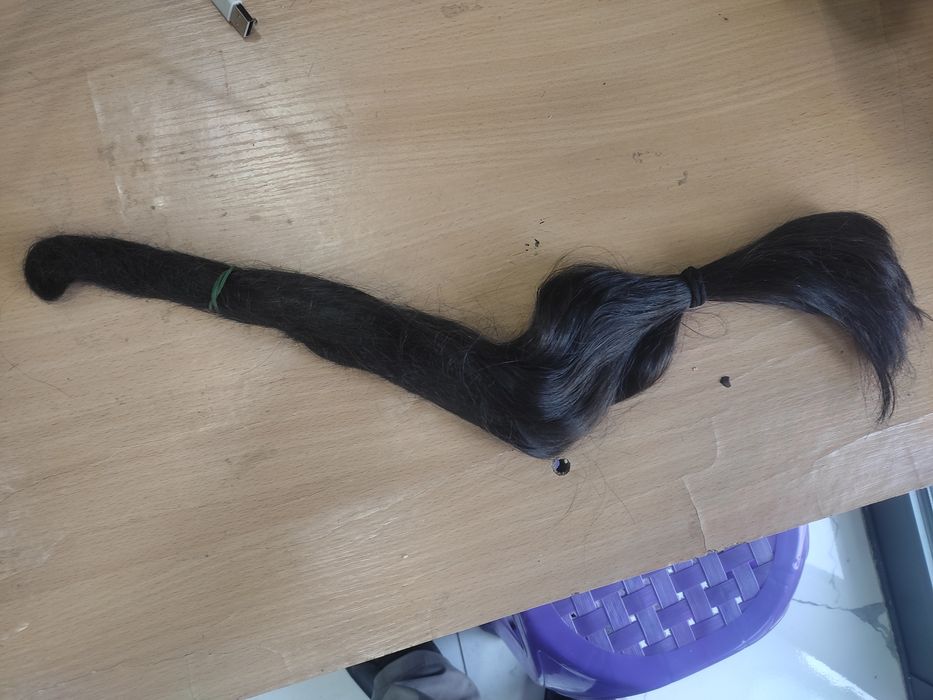 Продаётся натуральные Волосы, черного цвета