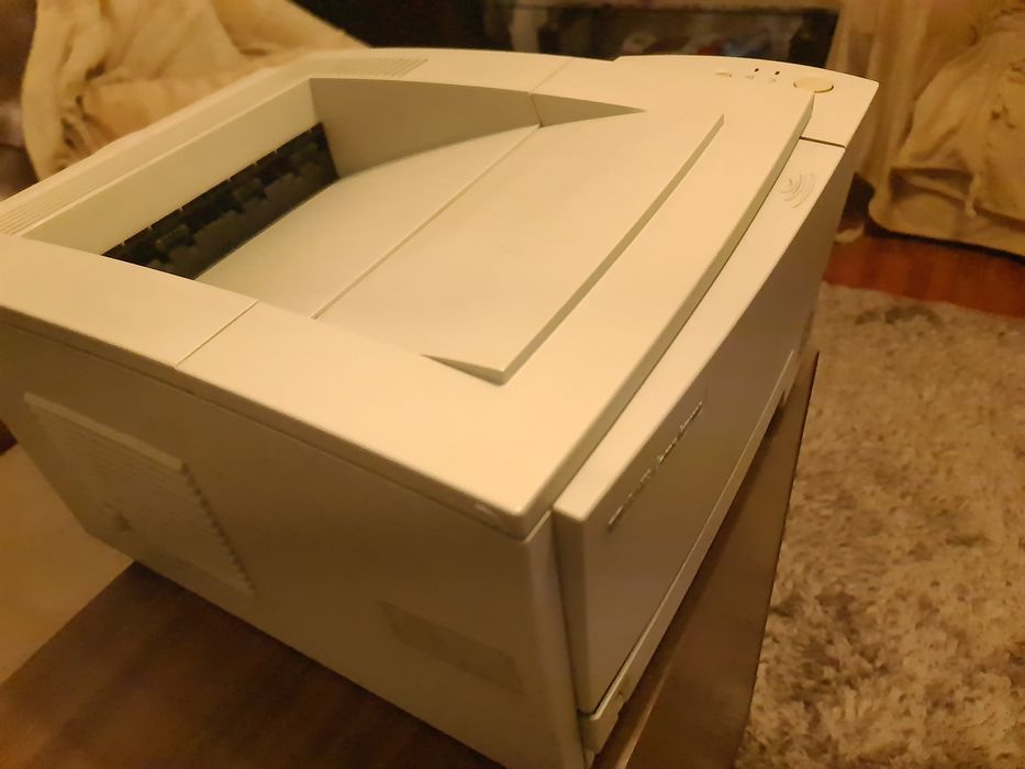 Vand imprimanta HP 2100