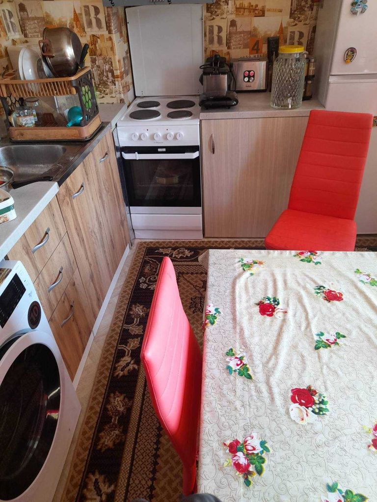 Продава се Четиристаен апартамент в Стара Загора, Три чучура - север - 102 кв.м за 746 €/кв.м - Снимка #4
