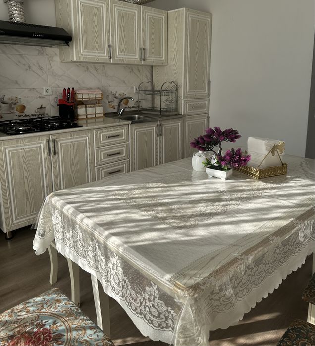 SROCHNO!!!  Ibn Sino 1 da  3 xona Novostroka sotiladi!! MAKLER EMASMAN