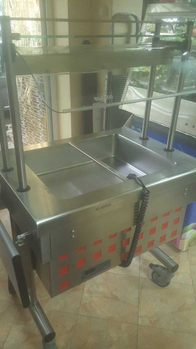 Луксозна хладилна витрина