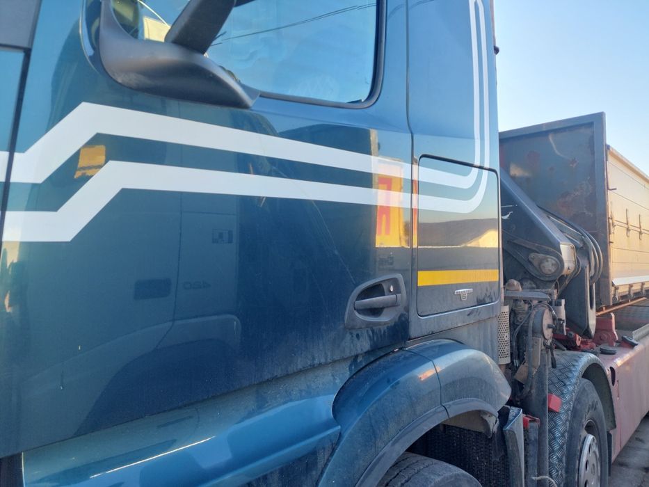 Vind Mercedes-Benz Arox