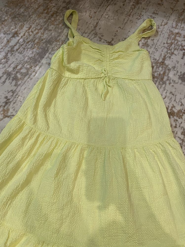 Рокля Zara за момиче на 11-12 години