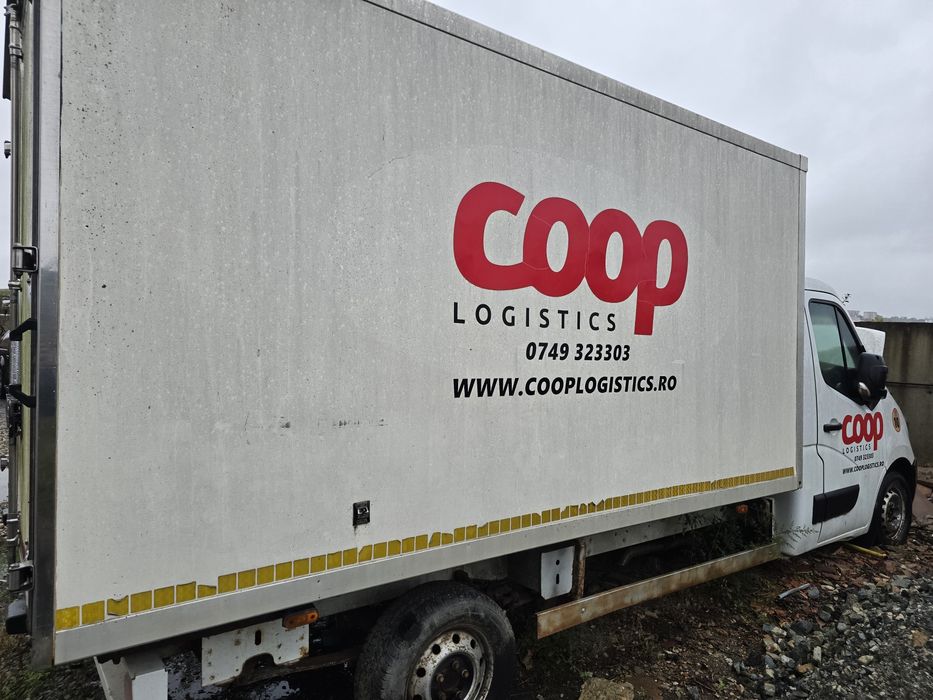 Vând renault master 2013