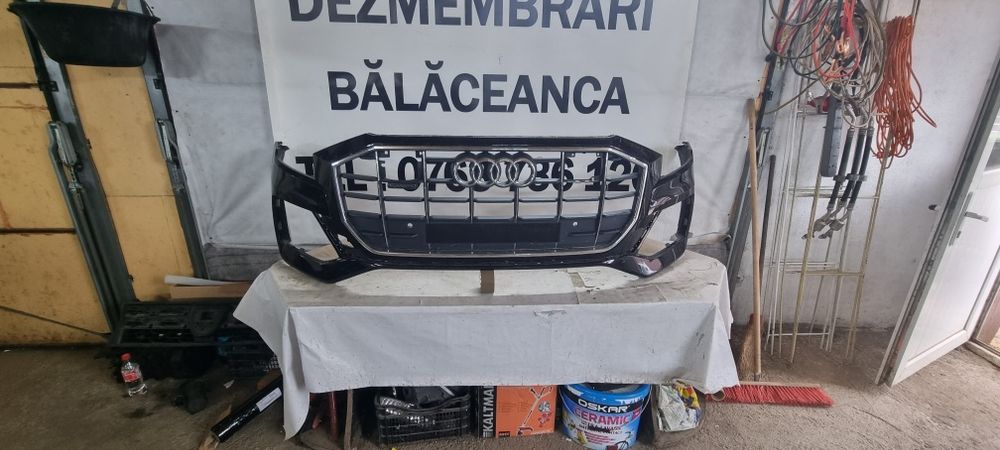 Bara fata Audi Q8