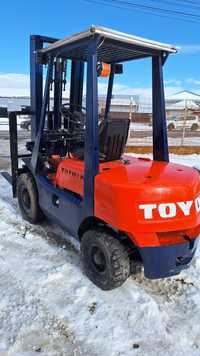 Stivuitor Toyota 2,5T