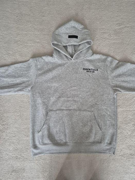 Essentials сив екип