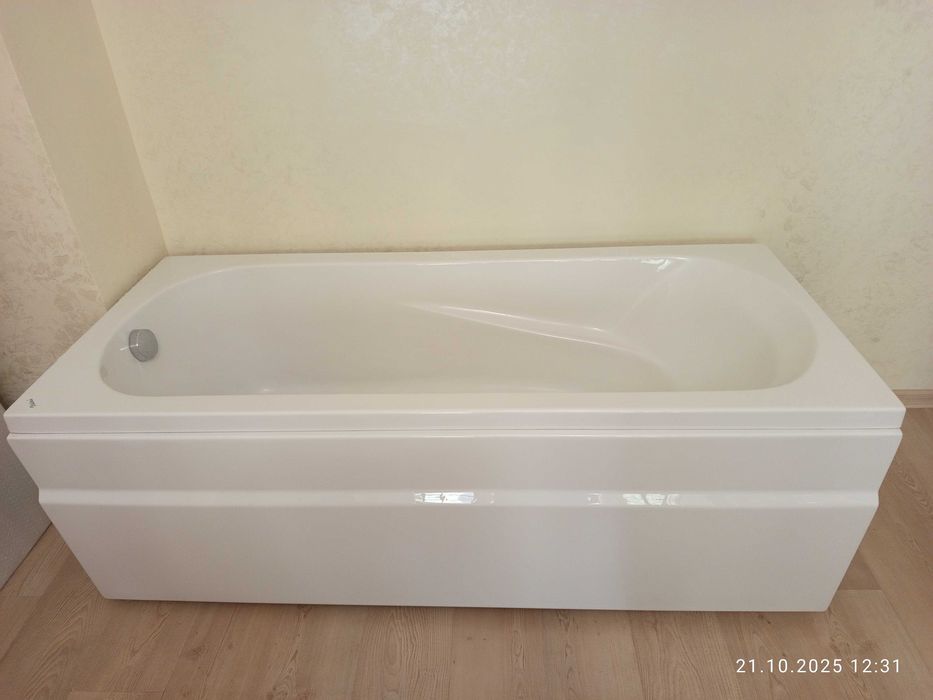 Акрилна вана за баня