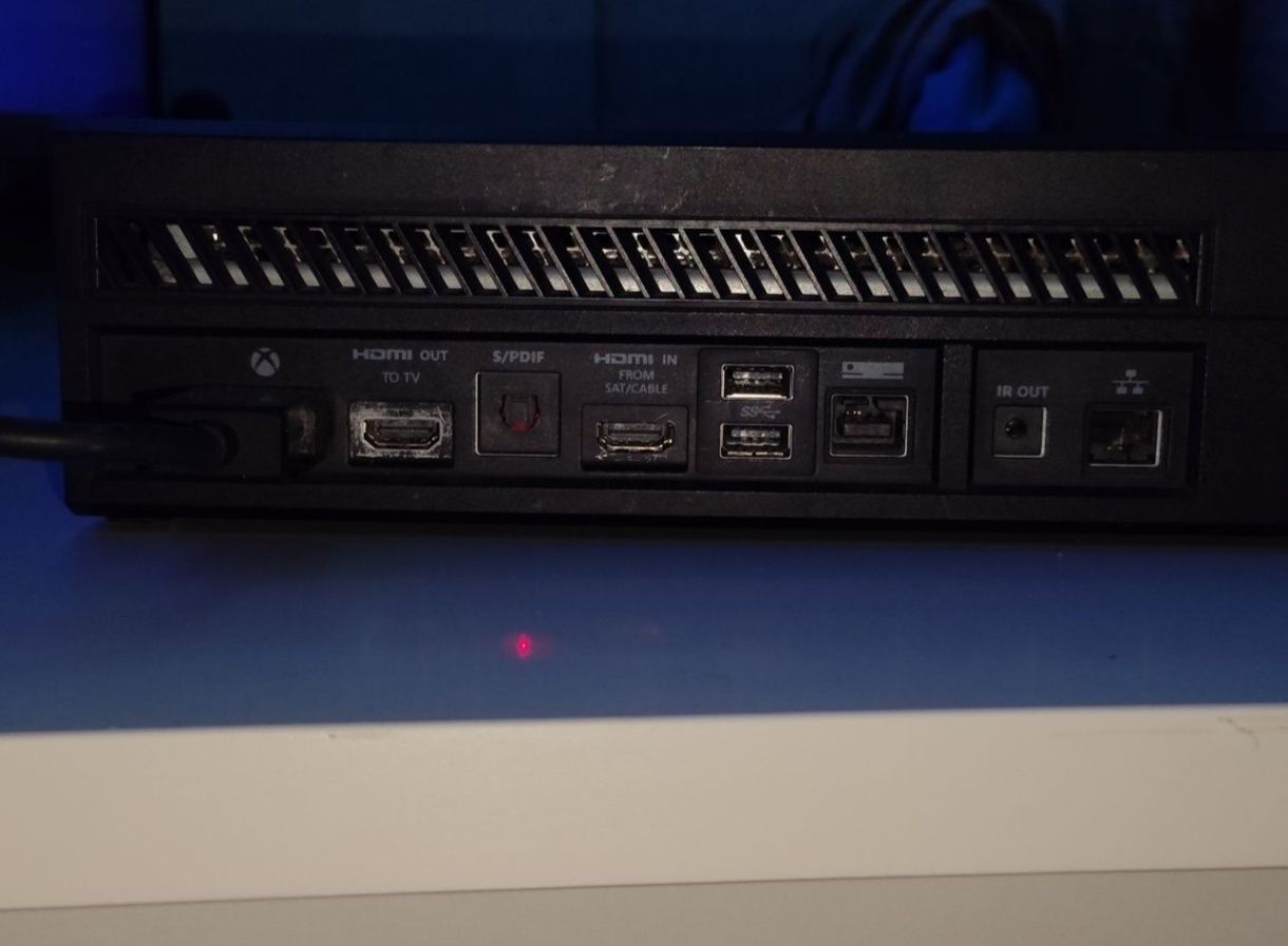 Xbox One продам б/у