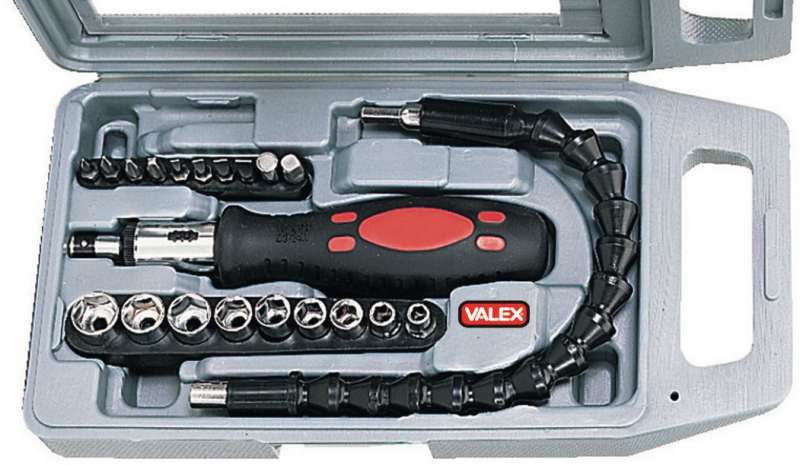 отверка реверсивна комплект битове , чашки и гъвкав удължител