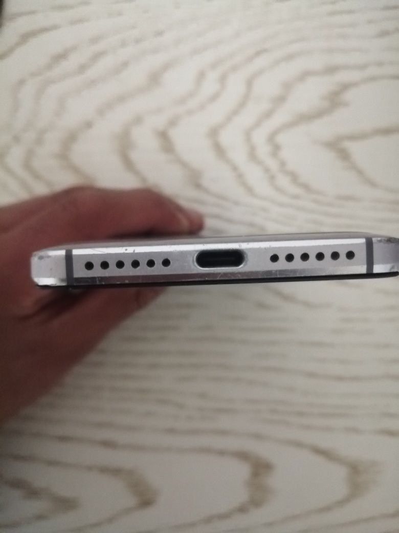 smartfon: Le X527