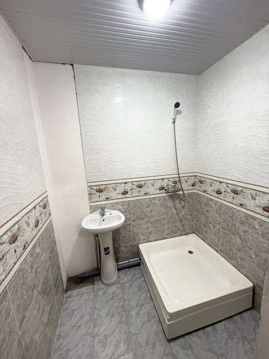 Sergeli 8 Sergeli dehqon bozori yonid