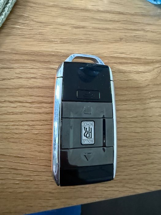 Ролс Ройс ключ честота 434MHz
