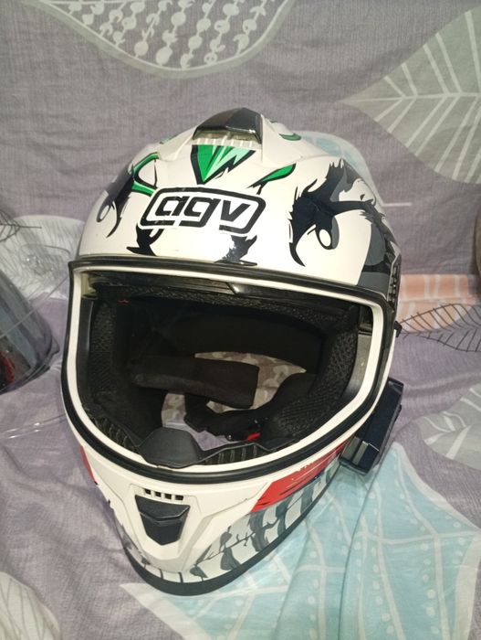 продам шлем с гарнитурой