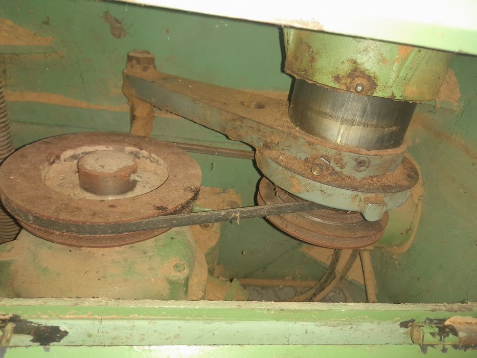 Circular cu masa reglabila si freza marca frommia